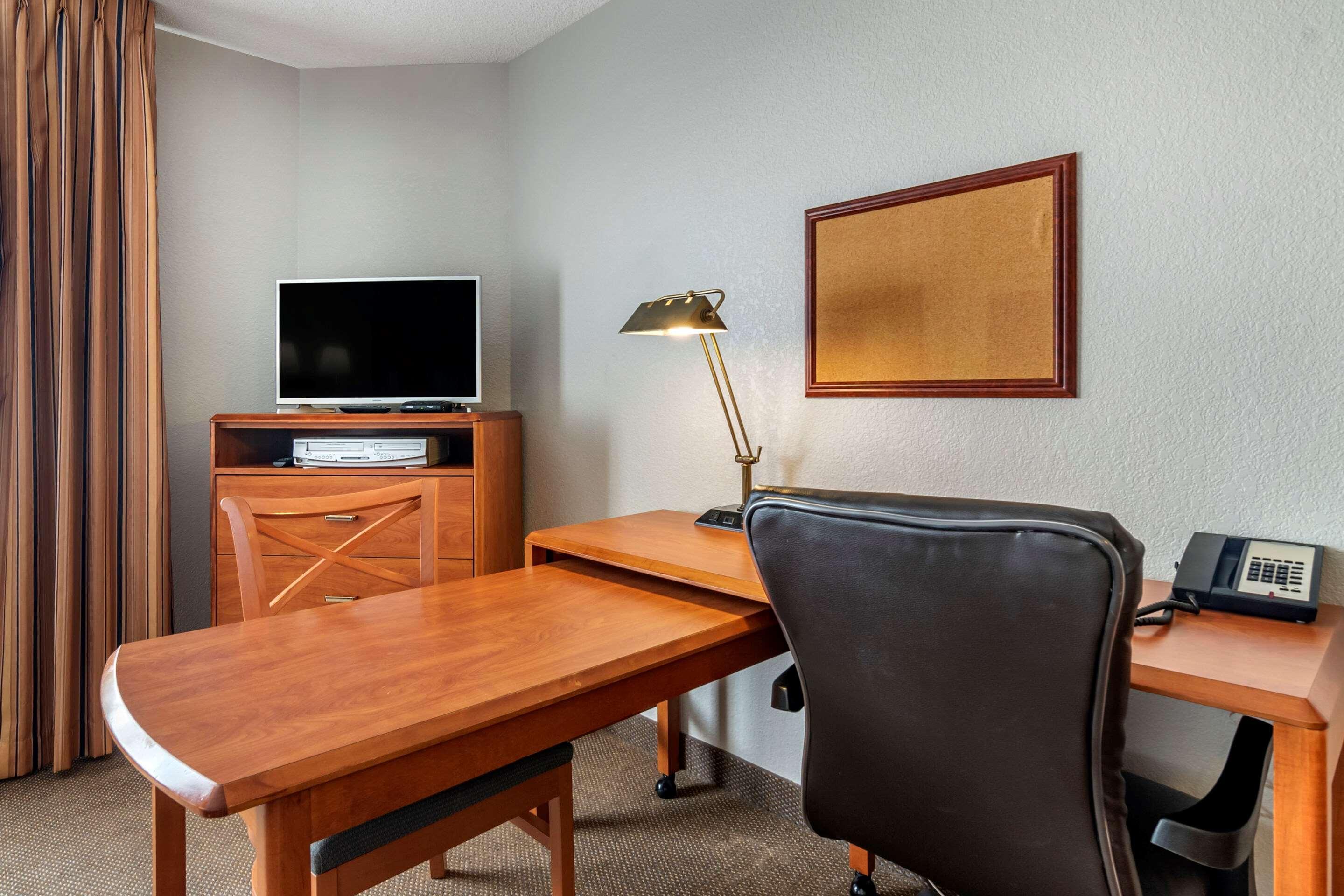Mainstay Suites Emporia Dış mekan fotoğraf