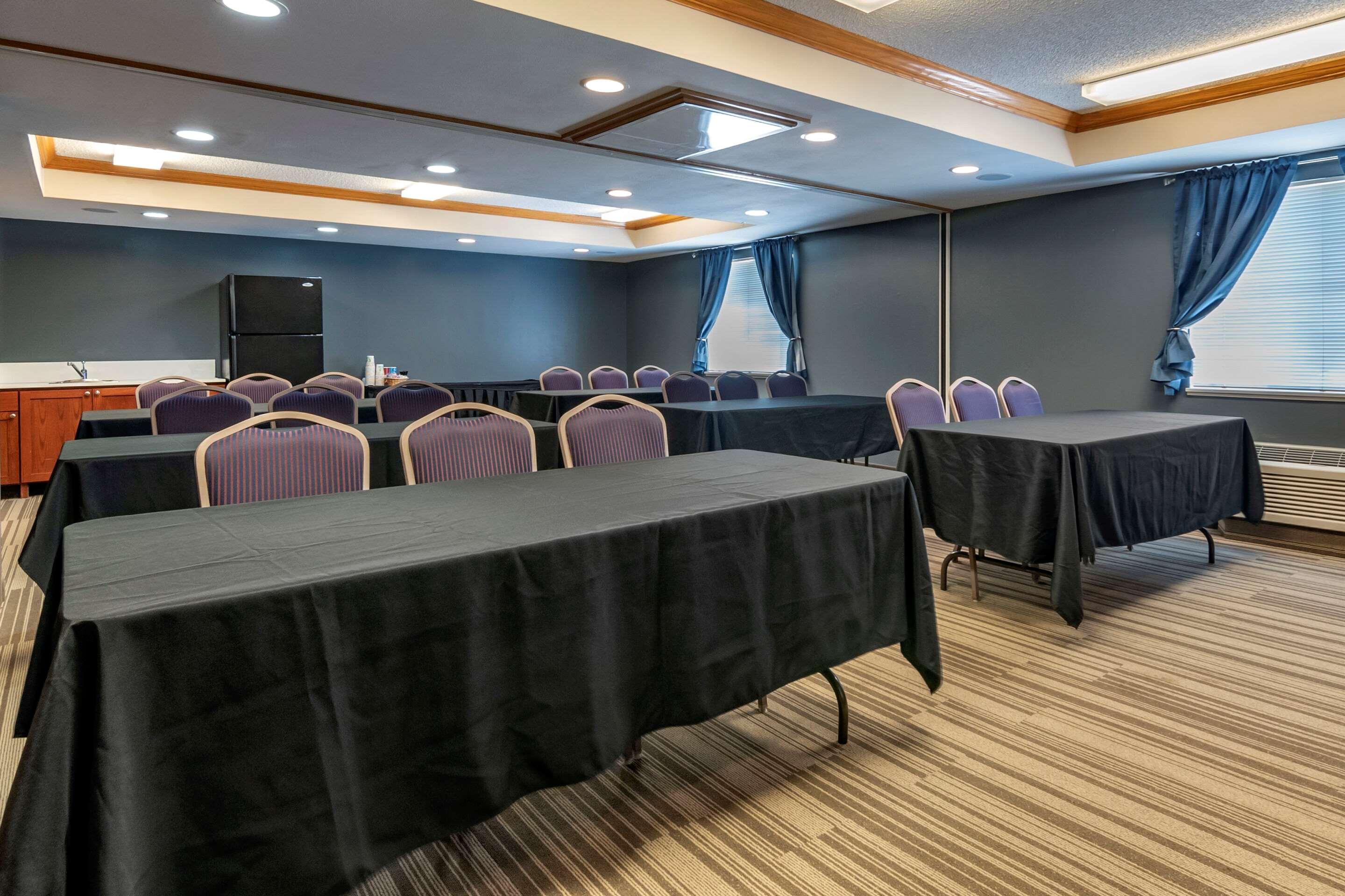 Mainstay Suites Emporia Dış mekan fotoğraf